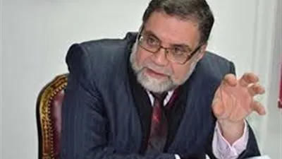 منشق إخواني يفجر مفاجأة عن 