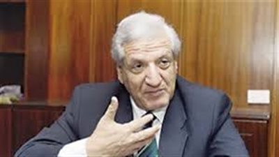 خبير اقتصادي: قانون الخدمة المدنية سيرفع معاش الموظفين بنحو 20% 