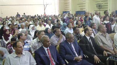 محافظ قنا: تفوق 166 طالب من أوائل المحافظة بداية لحياة علمية ناجحة.. (صور)