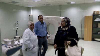 احالة المسئول عن عدم سرعة اصلاح جهاز اشعة العمليات بمستشفى الباجور للتحقيق.. (صور)