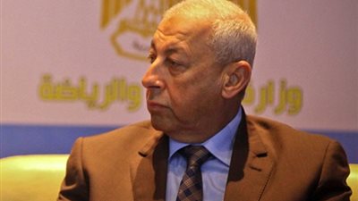 محافظ أسوان  ؛  اجراءات را دعة لسيارات الملاكى التى تستخدم كأجرة‎