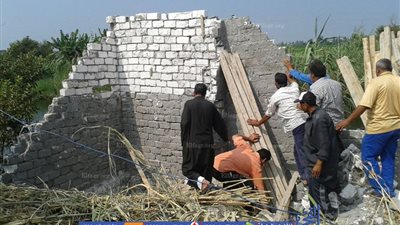 حملة لإزالة التعديات على املاك الدولة فى كفر الشيخ..(صور)