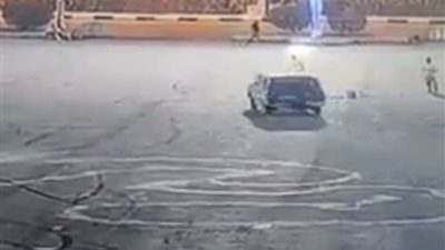 مجهول يدهس آخر عمداً ويفرّ هارباً بالعيدابي