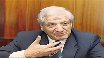 خبير اقتصادي: الأسعار ارتفعت 14%.. والدين العام وصل إلى 100%