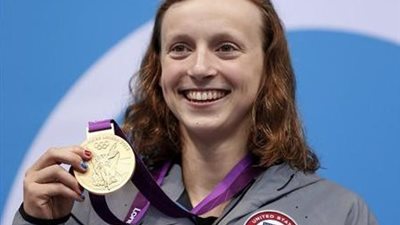 ظاهرة السباحة الأمريكية تتألق في أول ظهور لها بالأولمبياد