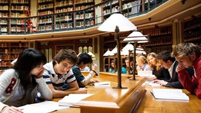 جامعة بريطانية: 