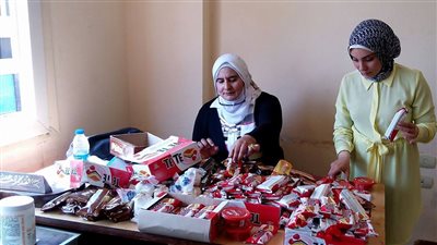 ضبط 169 عبوة غذائية منتهية الصلاحية فى مطروح