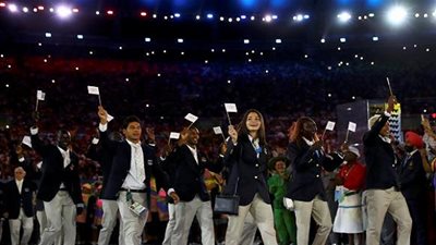 ريو 2016.. تليفزيون المجر يتجاهل فريق اللاجئين ويعيد حادثة بوشكاش