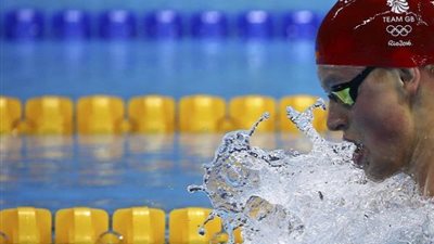 ريو 2016.. بيتي تجاهل نصيحة صديقه ليحطم رقما عالميا في السباحة