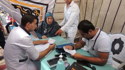 استمرار القافلة الطبية للكشف عن أفراد الشرطة والمدنيين بكفر الشيخ (صور)