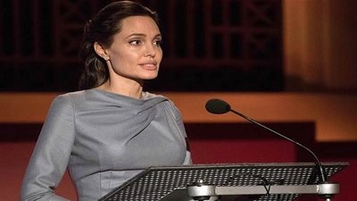 أنجلينا جولي لن تُدرس في جامعة 