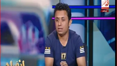 مهندس يخترع بدلة عسكرية تعمل بإشارات الكهرباء (فيديو)