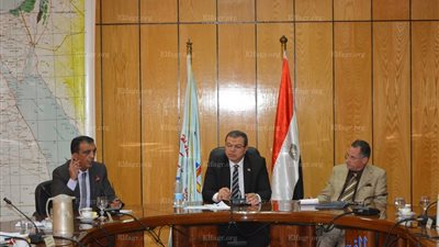 محمد سعفان يطالب قيادات الوزارة بسرعة استخدام الحاسب الآلي