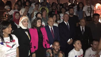 وزير السياحة يستقبل وفد من أبناء الجالية المصرية بفرنسا