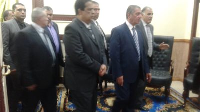 محافظ كفر الشيخ ومدير الأمن يصلان عزاء 