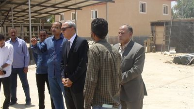 مستثمرو قنا يطالبون بتذليل العقبات بالمناطق الصناعية 