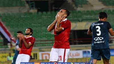 مارتن يول: علي معلول لا يقدر على لعب 3 مباريات