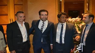 أبو تريكة يتقدم نجوم الرياضة في زفاف نجلة ضياء السيد (صور) 