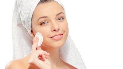 طريقة تحضير غسول العناية بالبشرة للحد من التجاعيد في المنزل