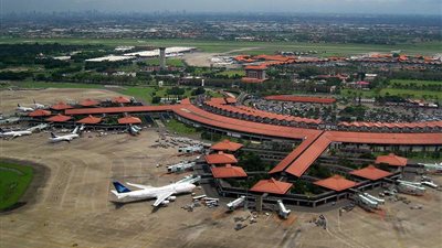 جوازات مطار سوكارنوهتا تؤكد عملية الابتزاز المالي