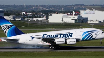 تأخر إقلاع طائرة مصر للطيران إلى ميلانو بسبب عطل فني