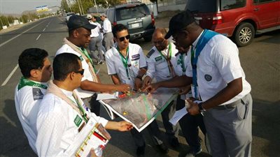 80 قائداً كشفياً يتدربون على المسح وجمع المعلومات في مشعري منى وعرفات