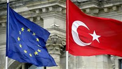 تركيا تتهم الاتحاد الأوروبي بـ