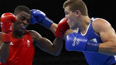 الملاكم بواتسي يضمن ميدالية لبريطانيا
