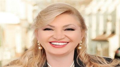 سهر الدماطي .. الجميلة التي هزت عرش البنوك المصرية