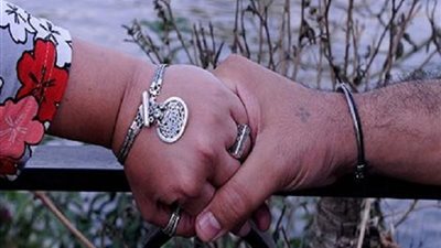 عندما يجمع الحب دينين مختلفين.. ظاهرة وليدة الثورة تهدد باشتعال الفتن الطائفية في مصر