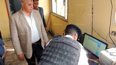 مدير أمن السويس يقود حملة تمشيطة للأماكن الصحراوية والمجرى الملاحي للقناة (صور)