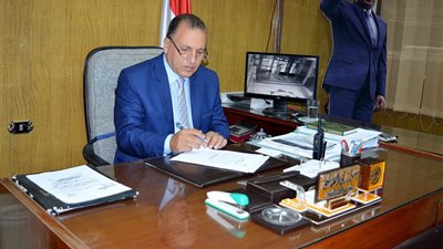  إحالة مديرى الحملة الميكانيكية وسائقي 