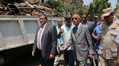 محافظ القاهرة يتفقد الحملات الأمنية لإعادة انضباط شوارع العاصمة