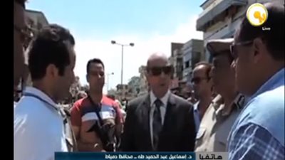 محافظ دمياط: وفرنا أماكن بديلة للباعة الجائلين في رأس البر