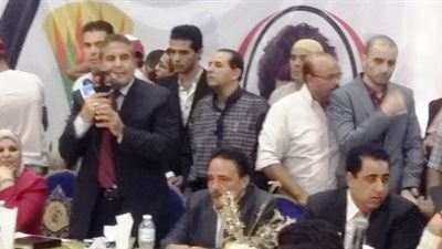 نجم الأهلى يسعي للصلح بين محافظ بني سويف والنواب