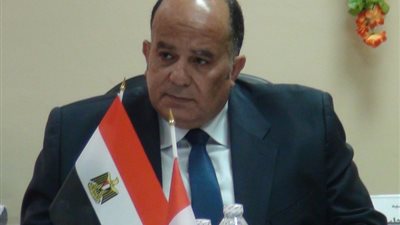 محافظ الدقهلية ينشر تليفونه على الهواء من أجل التواصل مع شكاوى المواطنين