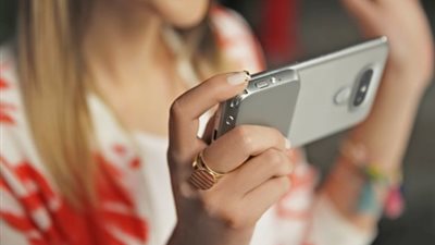 3 الآم ناتجة عن استخدام الهاتف المحمول  