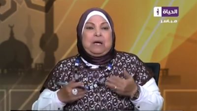 متصلة: هل ختن النبي بناته.. وداعية إسلامية ترد 
