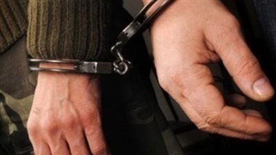 ضبط عاطلين بحوزتهما حشيش وسلاح أبيض بدار السلام