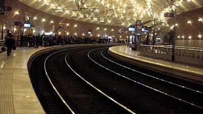 عاجل.. إخلاء محطة قطارات في باريس 