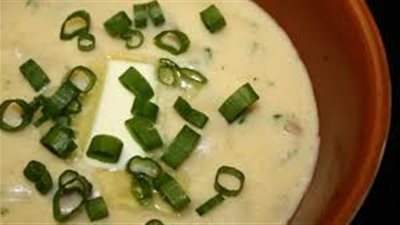 طريقة عمل شوربة البطاطس والكرفس