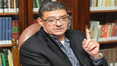 بالفيديو..رئيس الزمالك: لو وقع محمود طاهر هيقع الأهلي