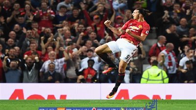 بالفيديو.. إبراهيموفيتش يقترس شباك ساوثهامتون بالهدف الثاني - الدوري الإنجليزي