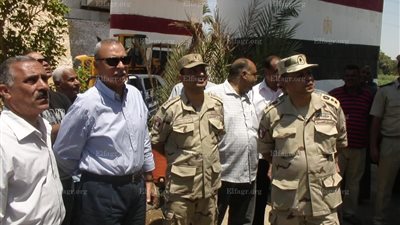 محافظ قنا: تجميل أسوار مدارس في مبادرة 