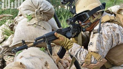 قائد عسكري بنجران: جنودنا ثابتون ولم نخسر شبراً واحداً