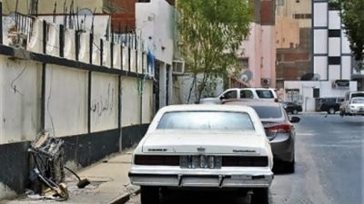 الكوابل والعدادات المكشوفة تحاصر سكان الرصيفة