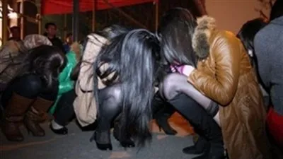 ضبط شبكة أداب صينية تمارس الدعارة بـ300 دولار في الليلة