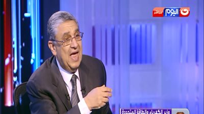 محمد شاكر: مصر ستصدر الكهرباء إلى أوروبا