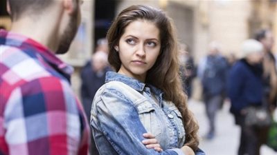 10 حيل ذكية تجنبك معاكسات الشباب