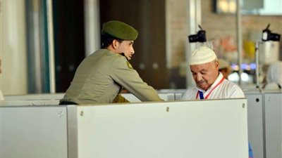 4 صالات و90 كاونتر لاستقبال ضيوف الرحمن بمطار المدينة